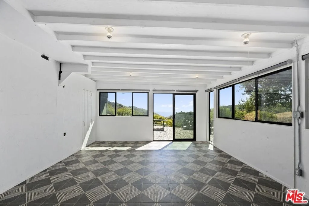 Photo of 3065 S S Foose Road