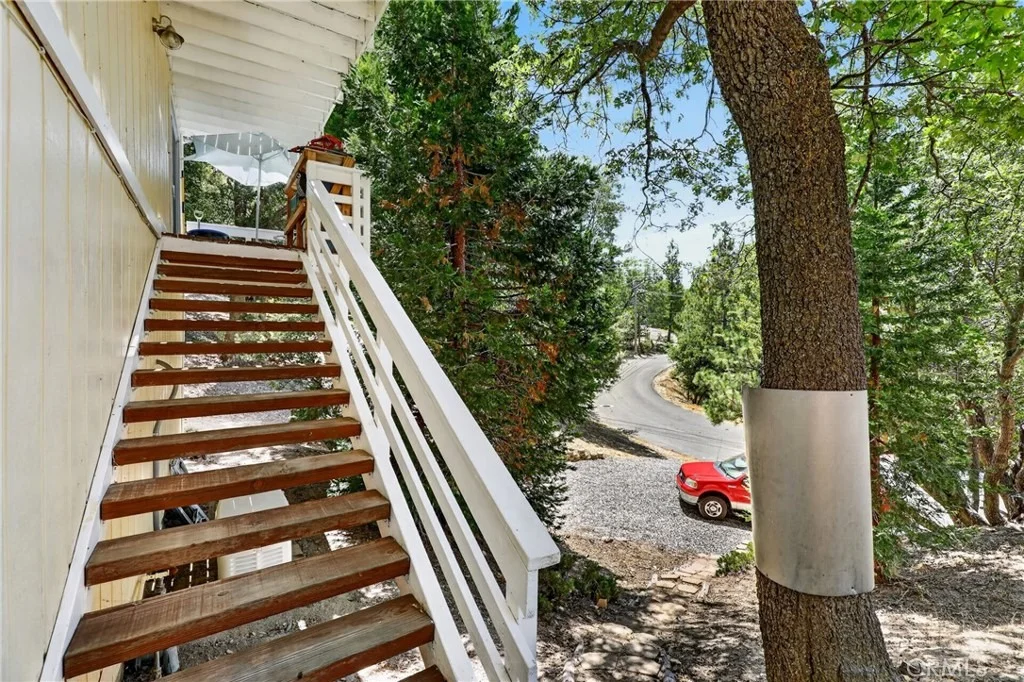 Photo of 1127 Yukon