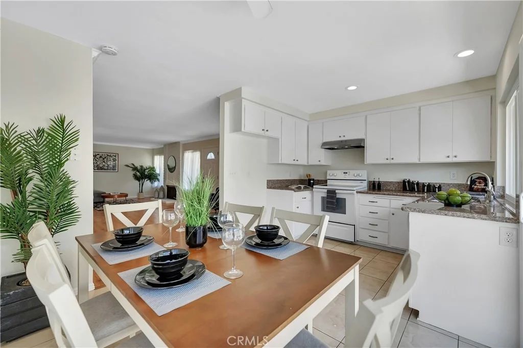 Photo of 5371 Victoria Place