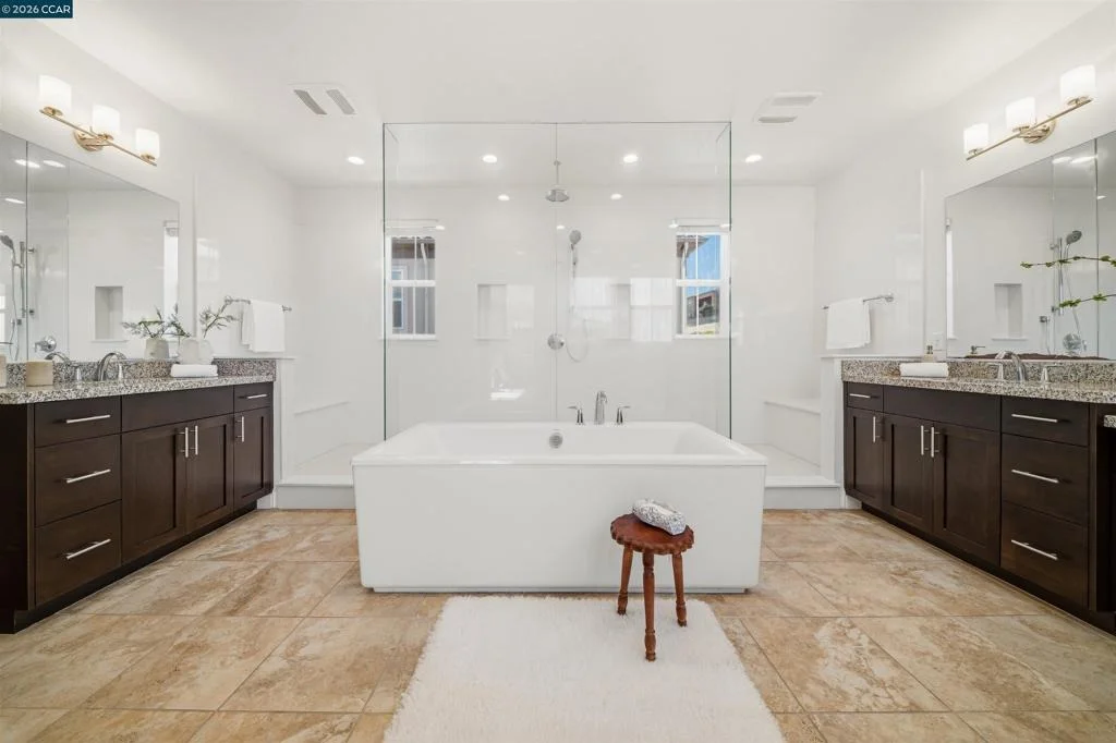 Photo of 1124 Rosamund Dr