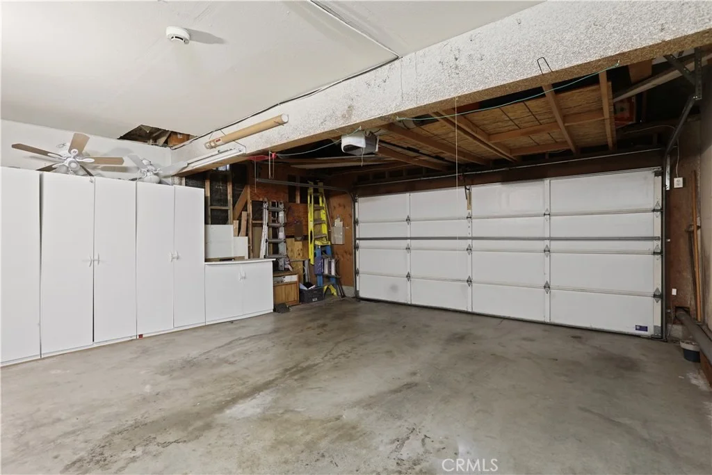 Photo of 1676 Sumac