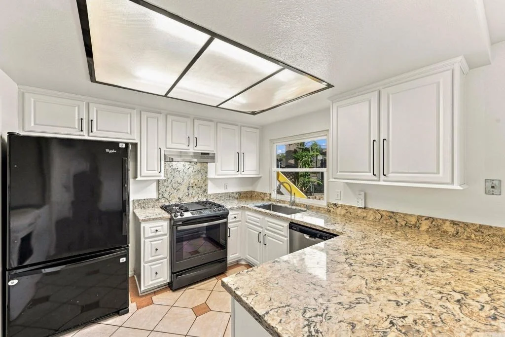Photo of 10355 PASEO PALMAS DR.