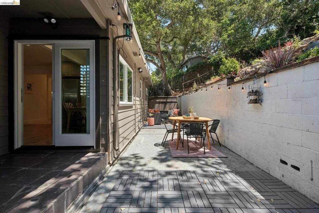 Photo of 515 Vincente Ave