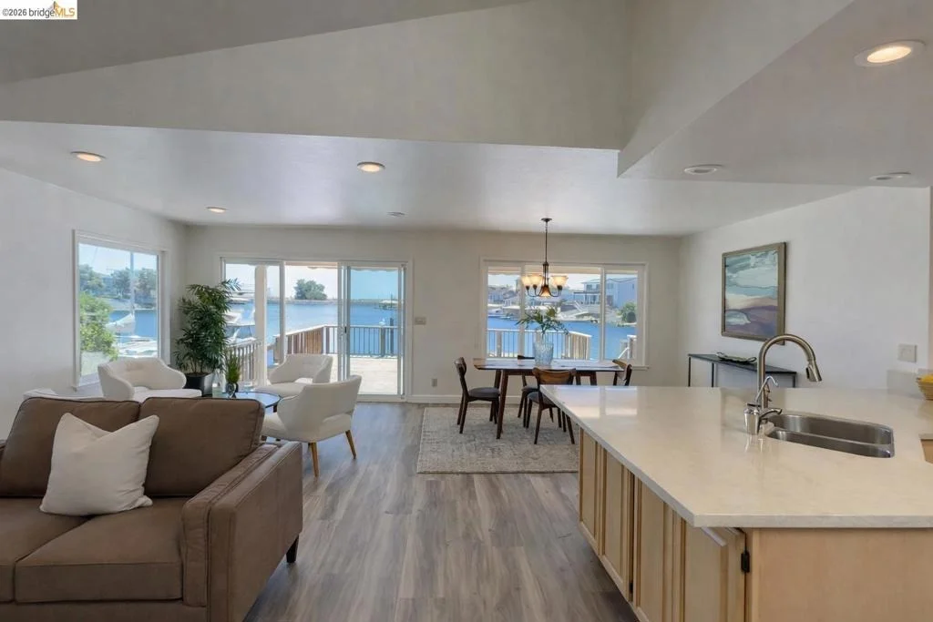 Photo of 281 Discovery Bay Blvd