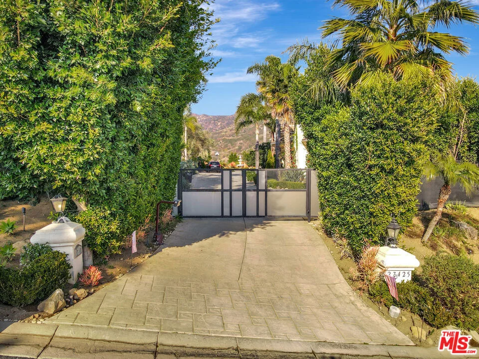 Photo of 27425 Calicut Road