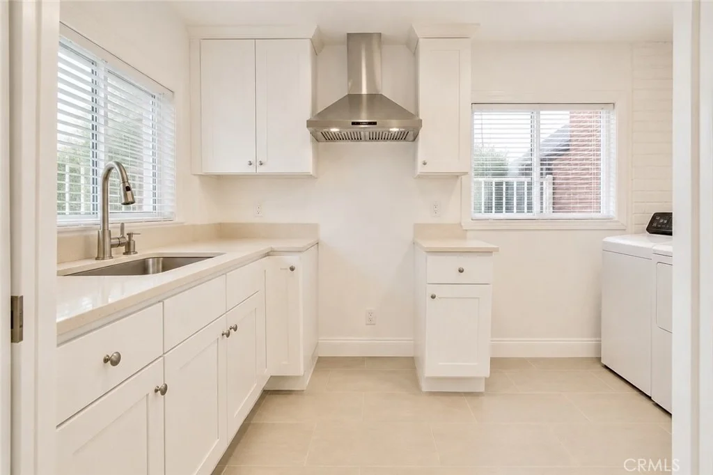 Photo of 6442 Sunside