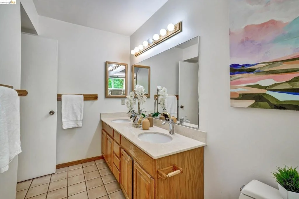 Photo of 2826 Wright Ave