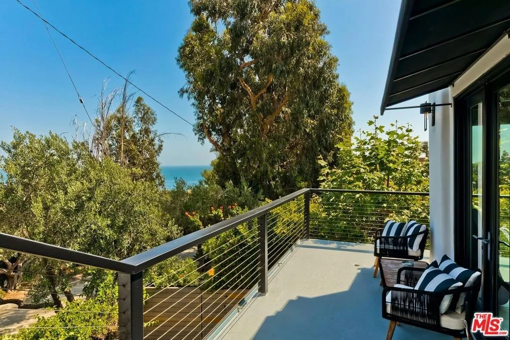 Photo of 33002 Pacific Coast Highway