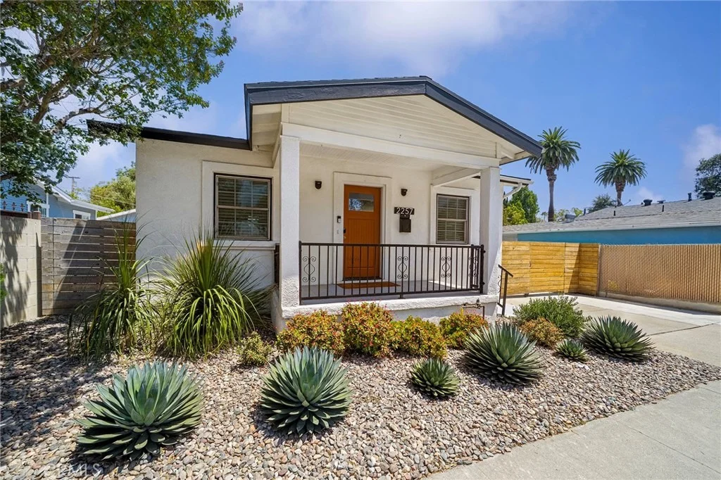 Photo of 2257 E Del Mar Boulevard