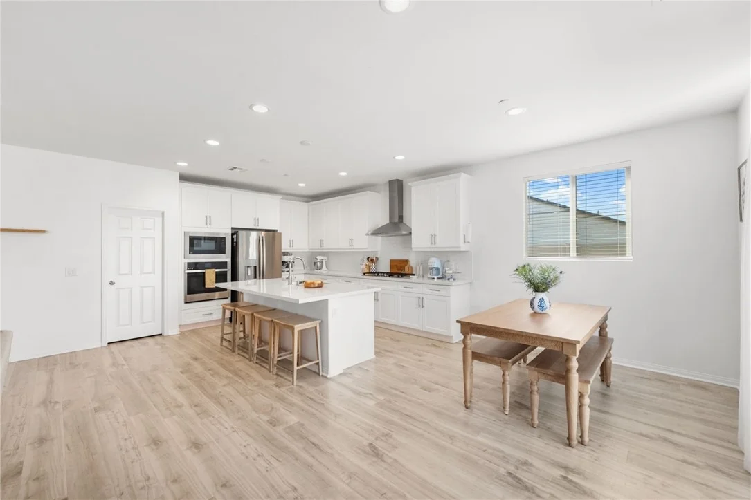 Photo of 21206 Saratoga Drive