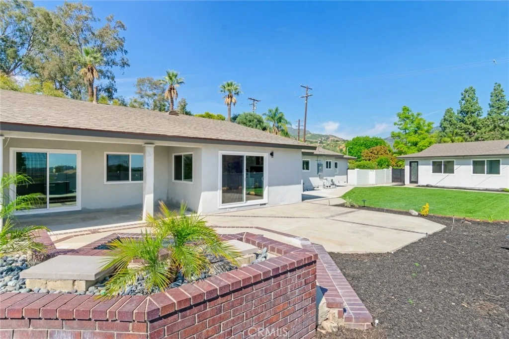Photo of 856 E Palm