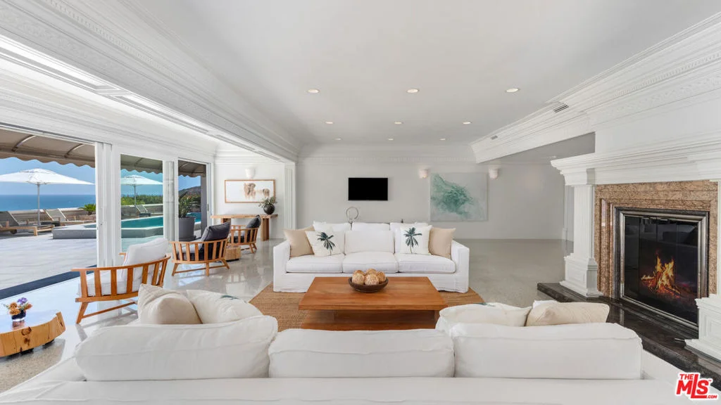 Photo of 29000 Cliffside Drive