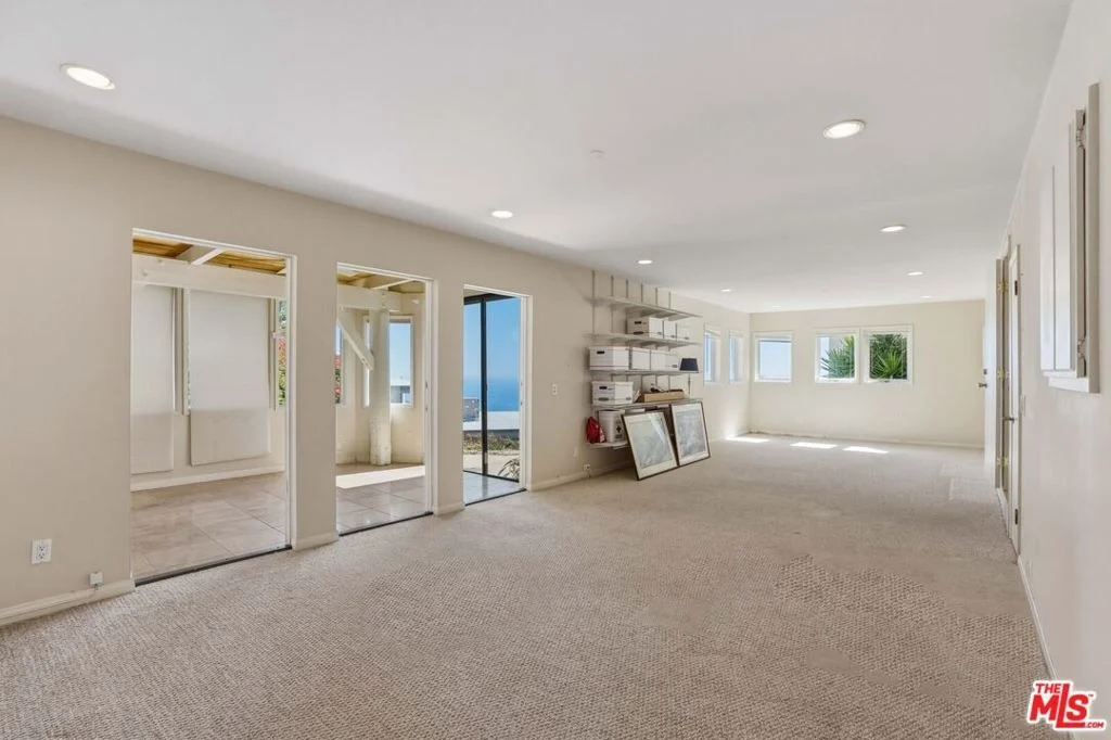 Photo of 2965 Seabreeze Drive