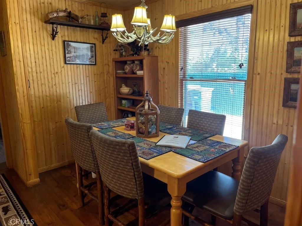 Photo of 437 Victoria Lane
