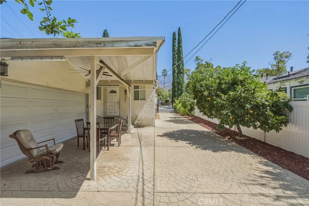 Photo of 3170 E Orange Grove