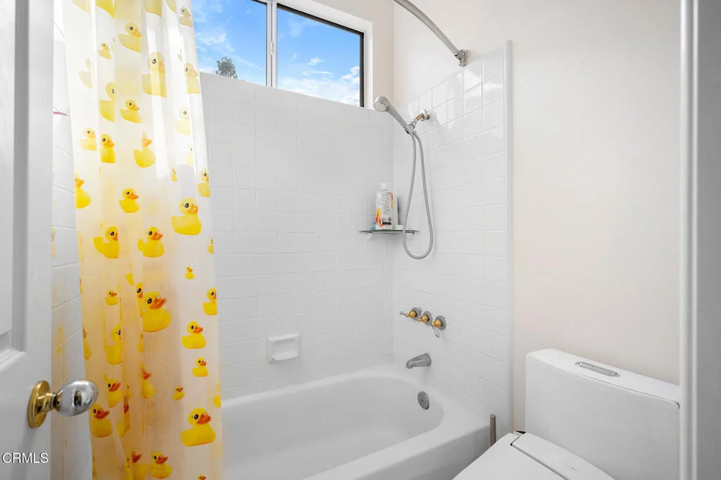 Photo of 925 Calle La Primavera
