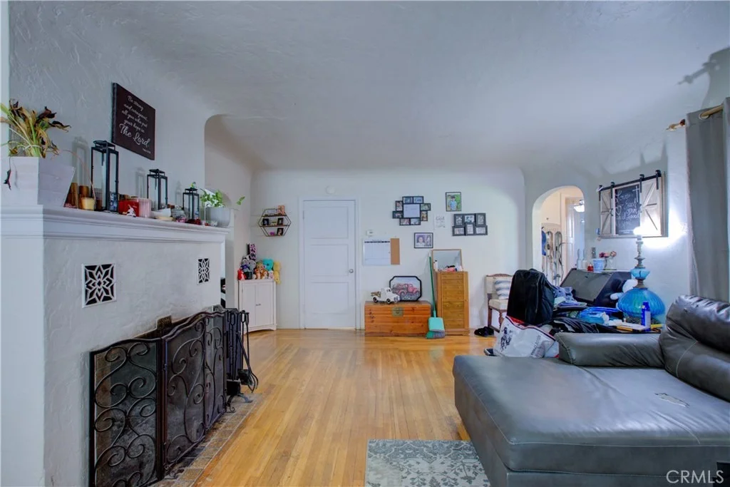 Photo of 420 W 19th Street