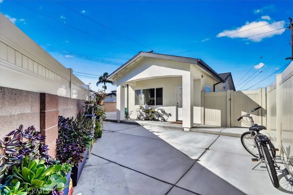 Photo of 11841 Garnet