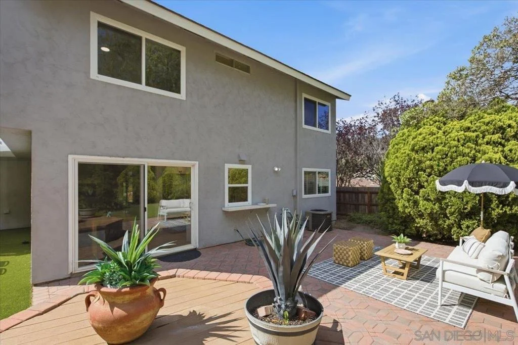 Photo of 6783 Robbins Way