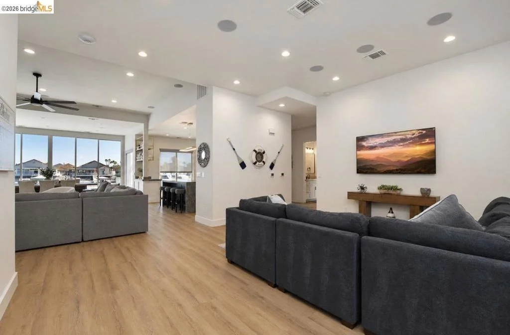 Photo of 3944 Lighthouse Pl
