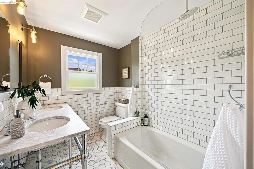 Photo of 939 Hillcroft Circle