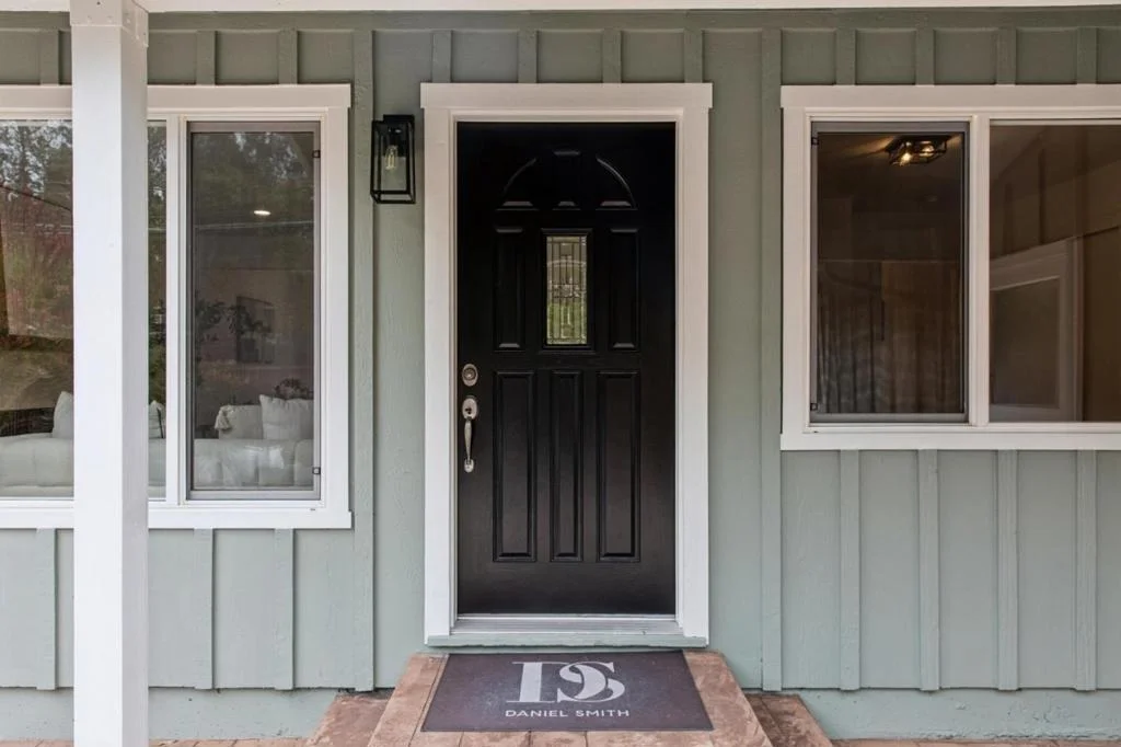 Photo of 1184 Crespi Drive