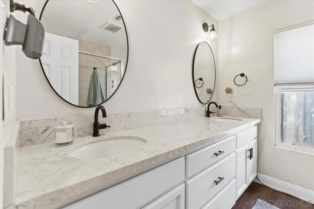 Photo of 12243 Buckskin