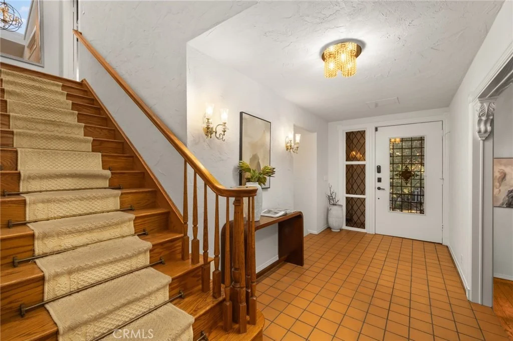Photo of 16 Hidden Valley Road