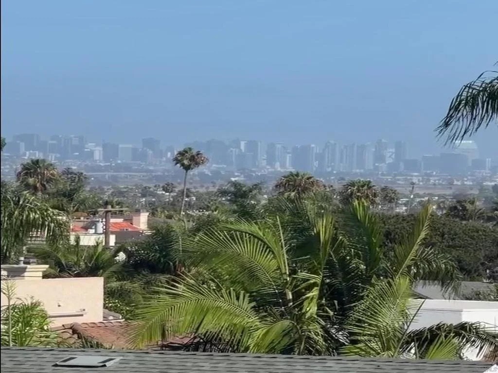 Photo of 5379 La Jolla Mesa