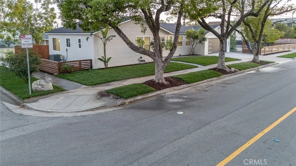 Photo of 700 W 10th Street