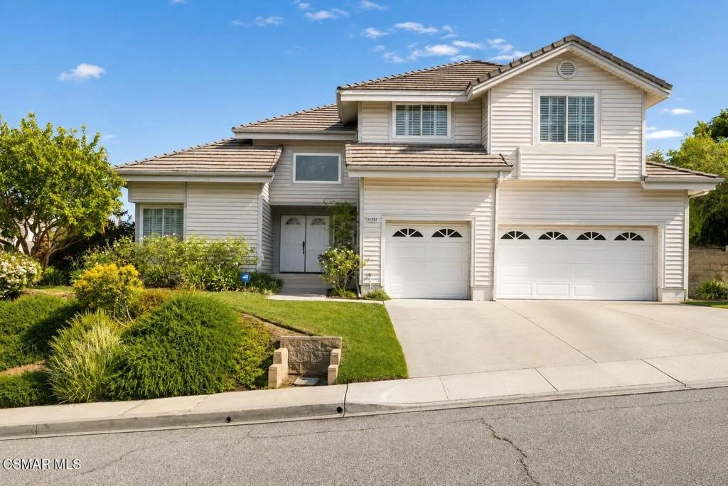 Photo of 11823 Maple Crest Street