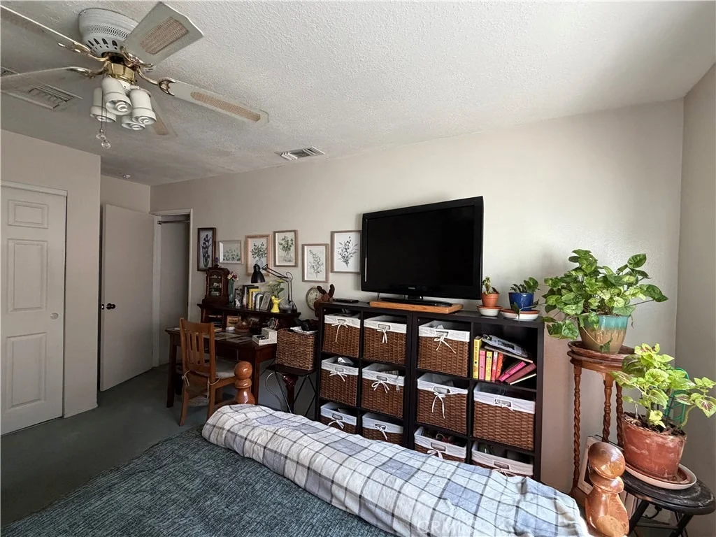 Photo of 800 S 1st