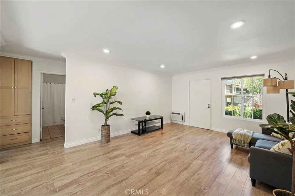 Photo of 63 Streamwood