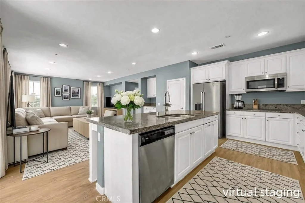 Photo of 5087 S Centennial