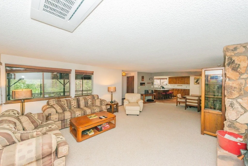 Photo of 410 Lake Forest Dr.