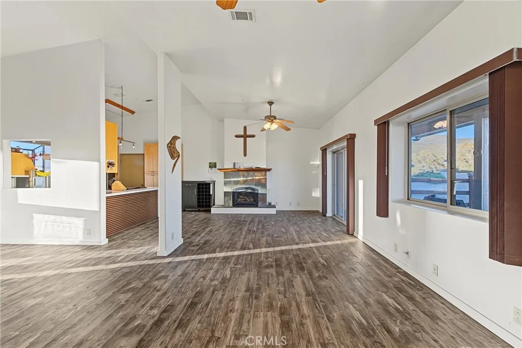 Photo of 37626 Cruces