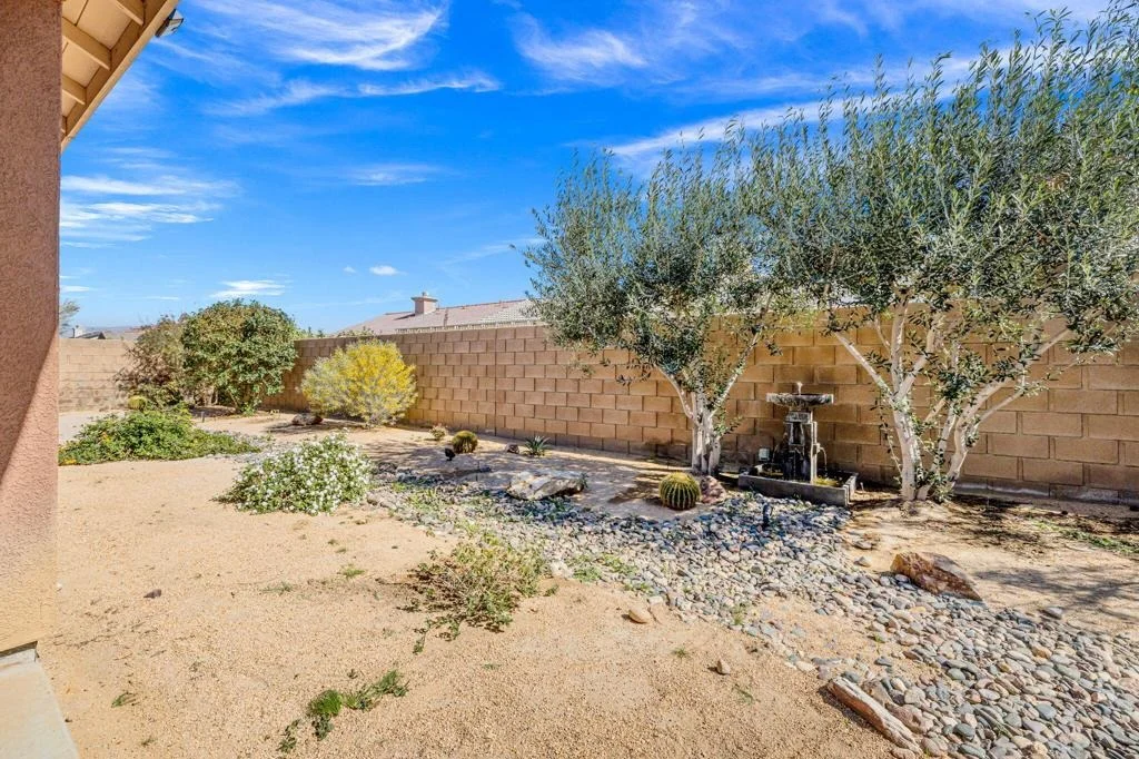 Photo of 47496 Manteca Court