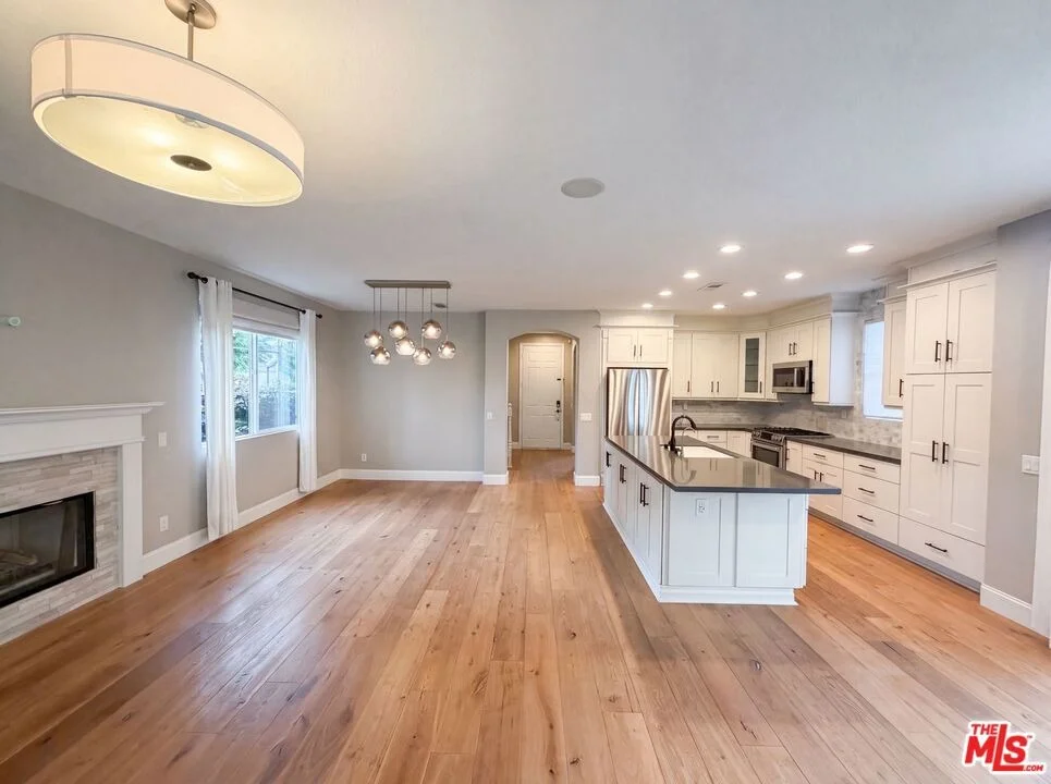 Photo of 48 Laurelhurst Drive