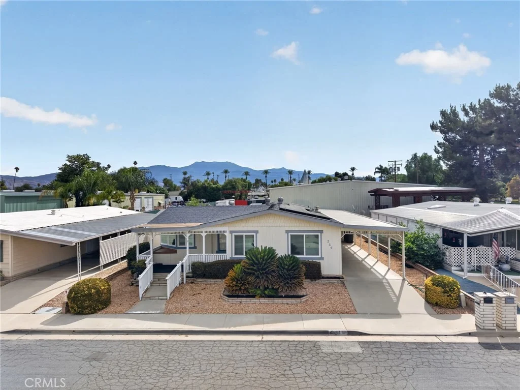 Photo of 564 De Soto Drive
