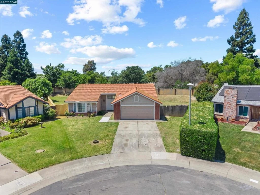 Photo of 3167 Osuna Way