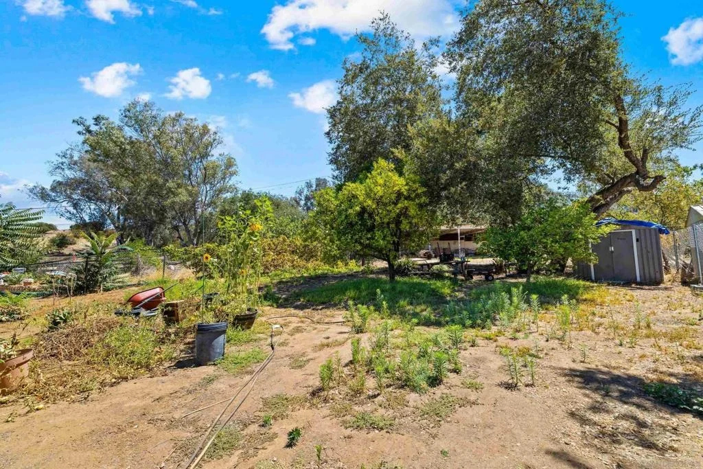 Photo of 2560 Alpine Blvd