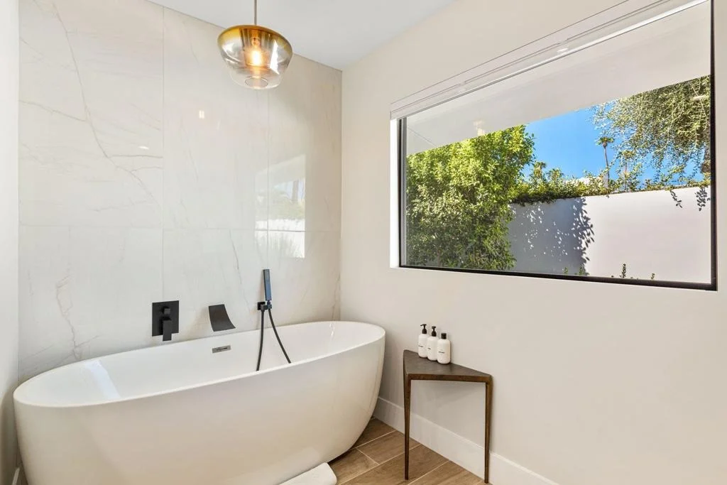 Photo of 45655 Apache Road