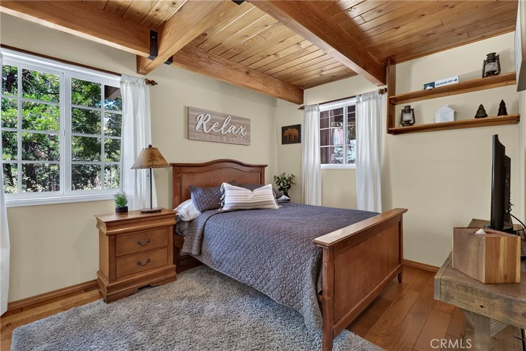 Photo of 615 Grass Valley Rd