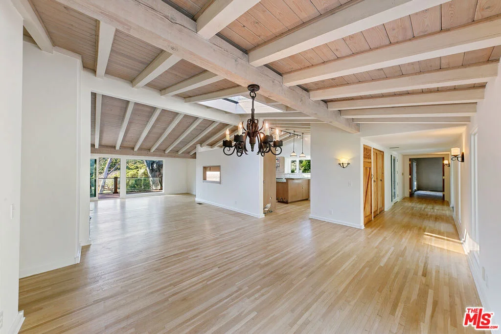Photo of 6100 Bonsall Drive