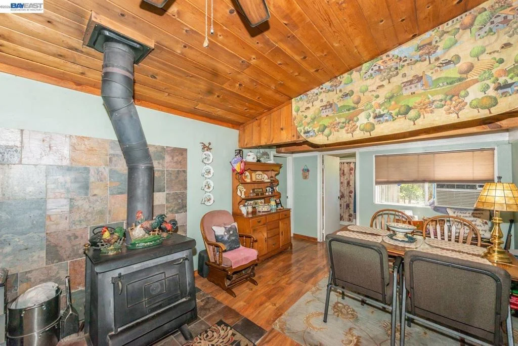 Photo of 891 Salt Flat Rd