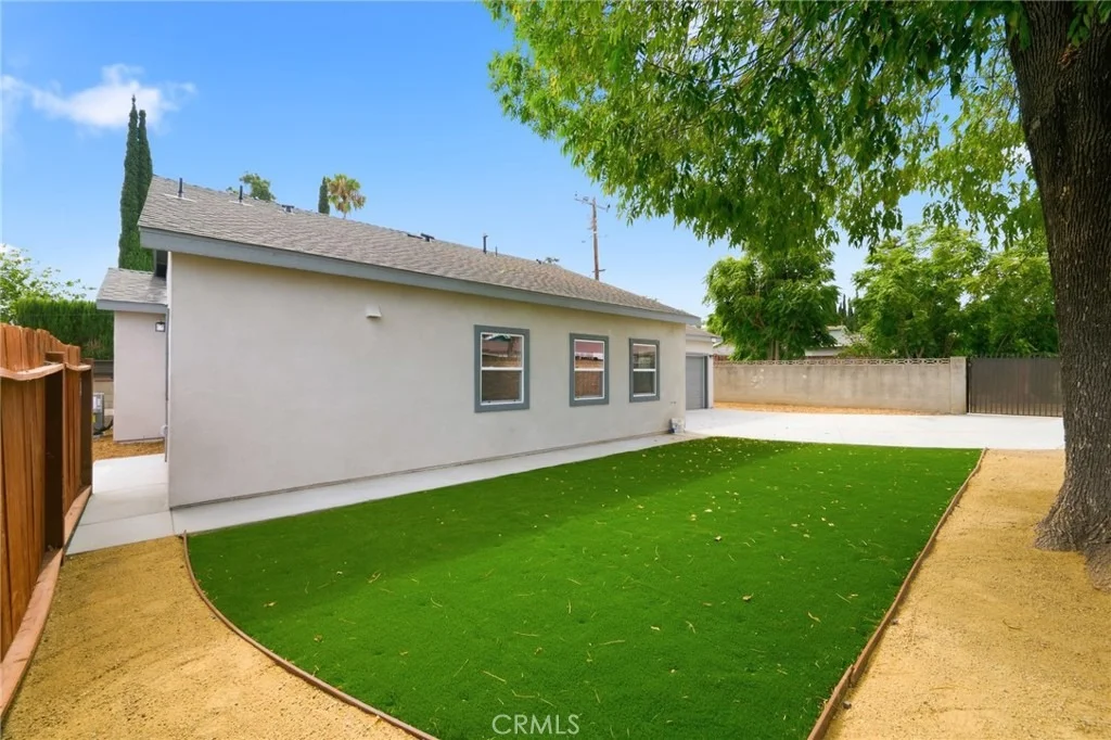 Photo of 1050 W Olive Street