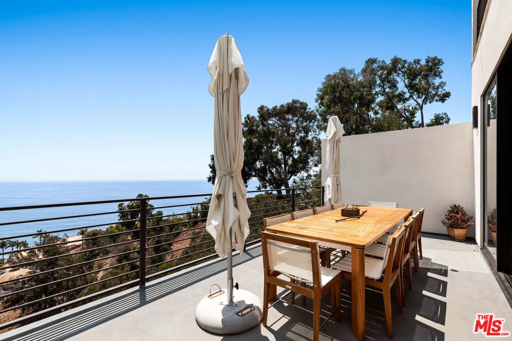 Photo of 3359 Rambla Pacifico