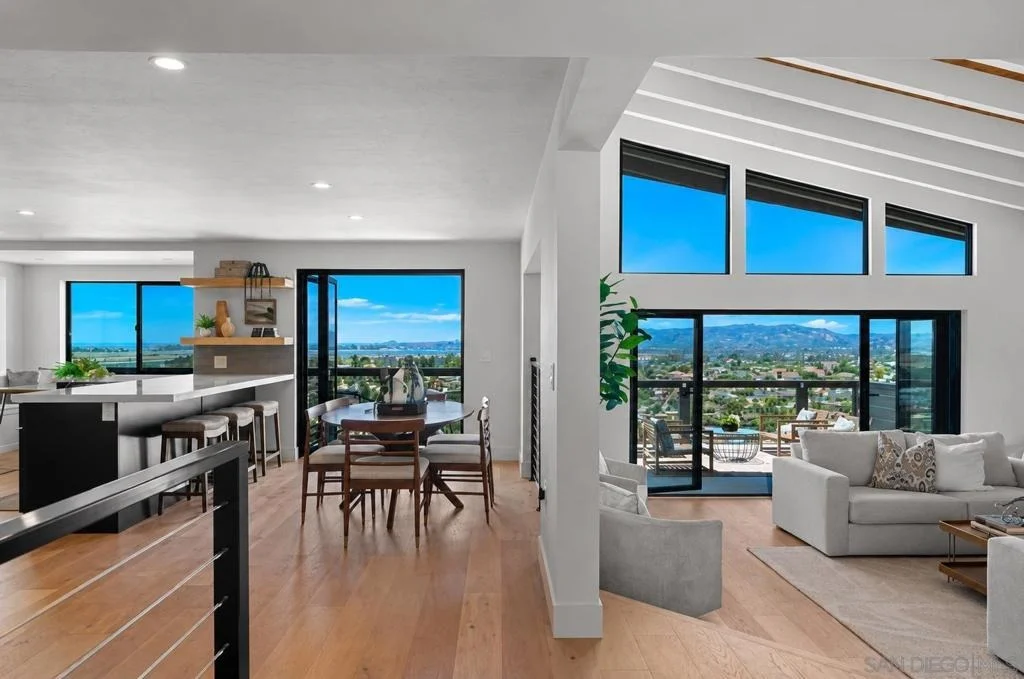 Photo of 1550 Everview