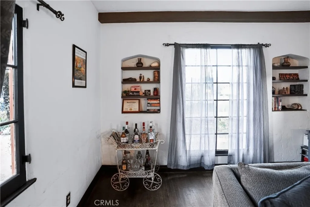 Photo of 4653 Beatty