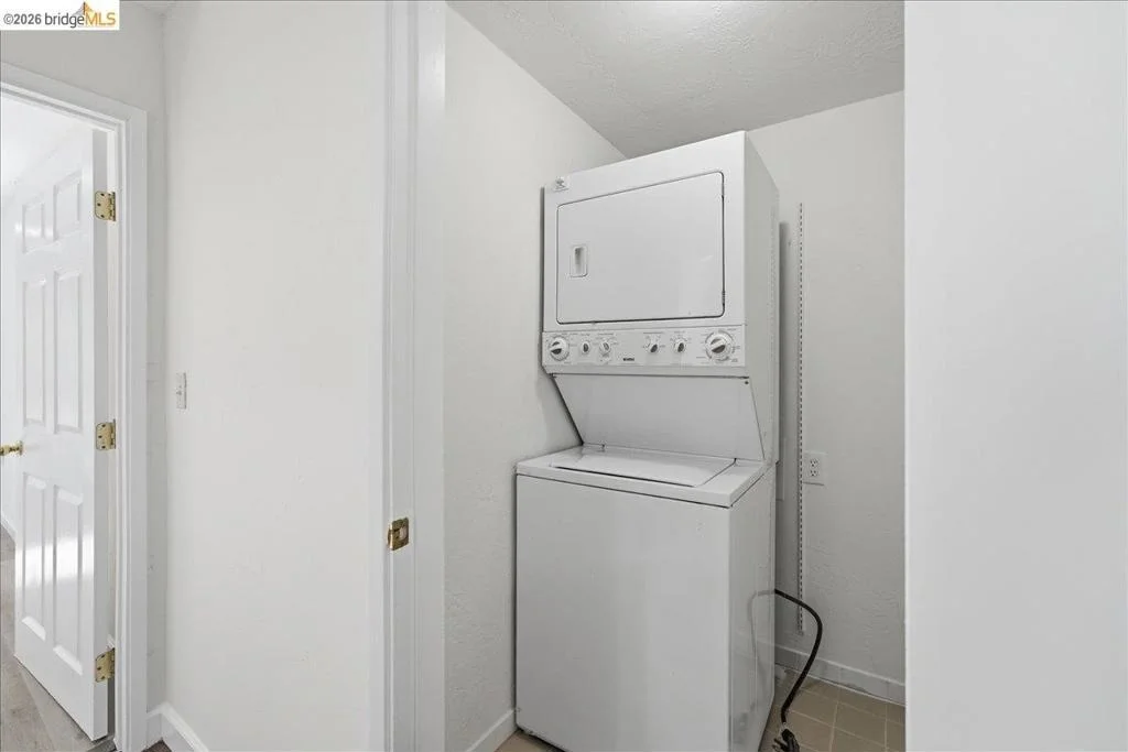 Photo of 2721 Hidden Ln